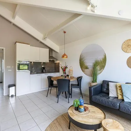 Stylish With Balcony Apartment